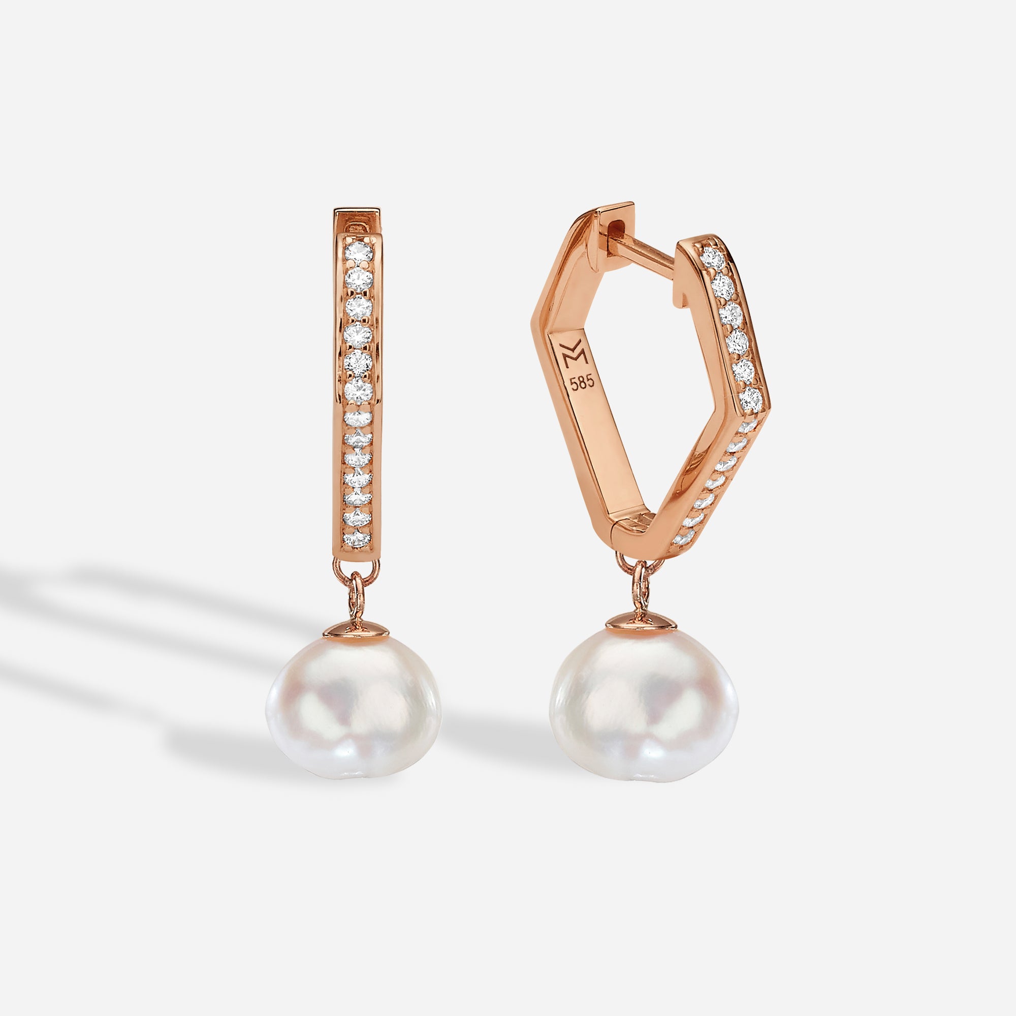 Pearl Octagon Pave Huggies | עגילי חישוק פאווה עם פנינה