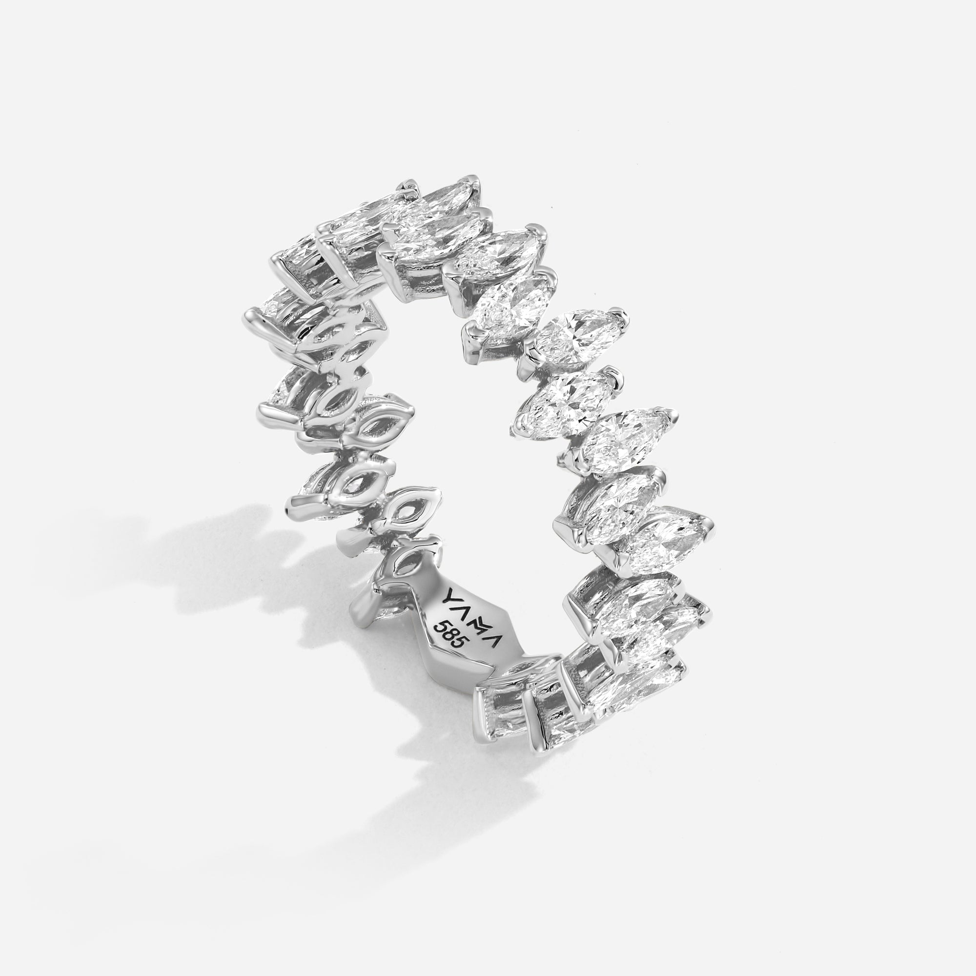 Scattered Eternity Marquise | טבעת יהלומים