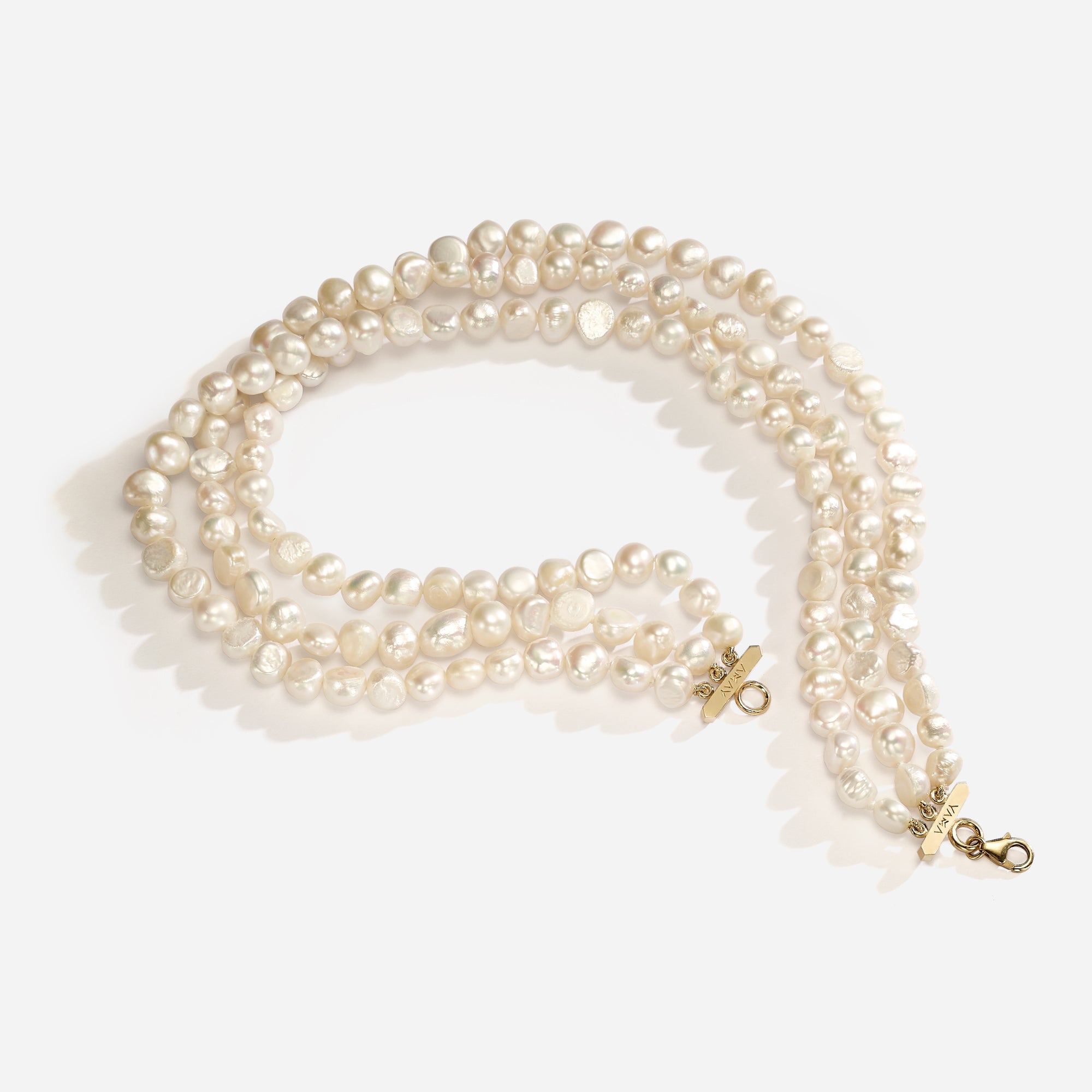 La Pearl | שלישיית שורות פנינים עגולות אמורפיות