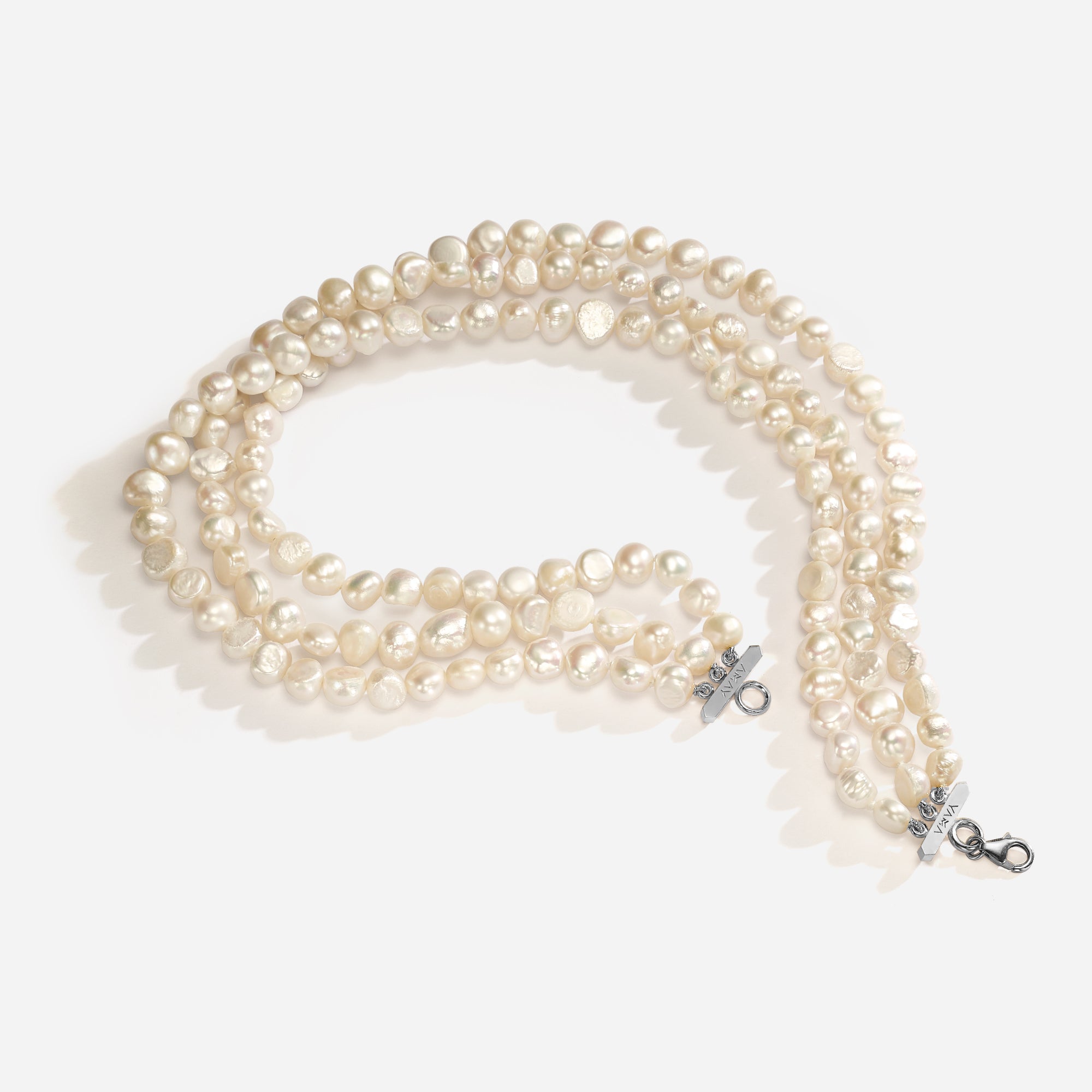 La Pearl | שלישיית שורות פנינים עגולות אמורפיות