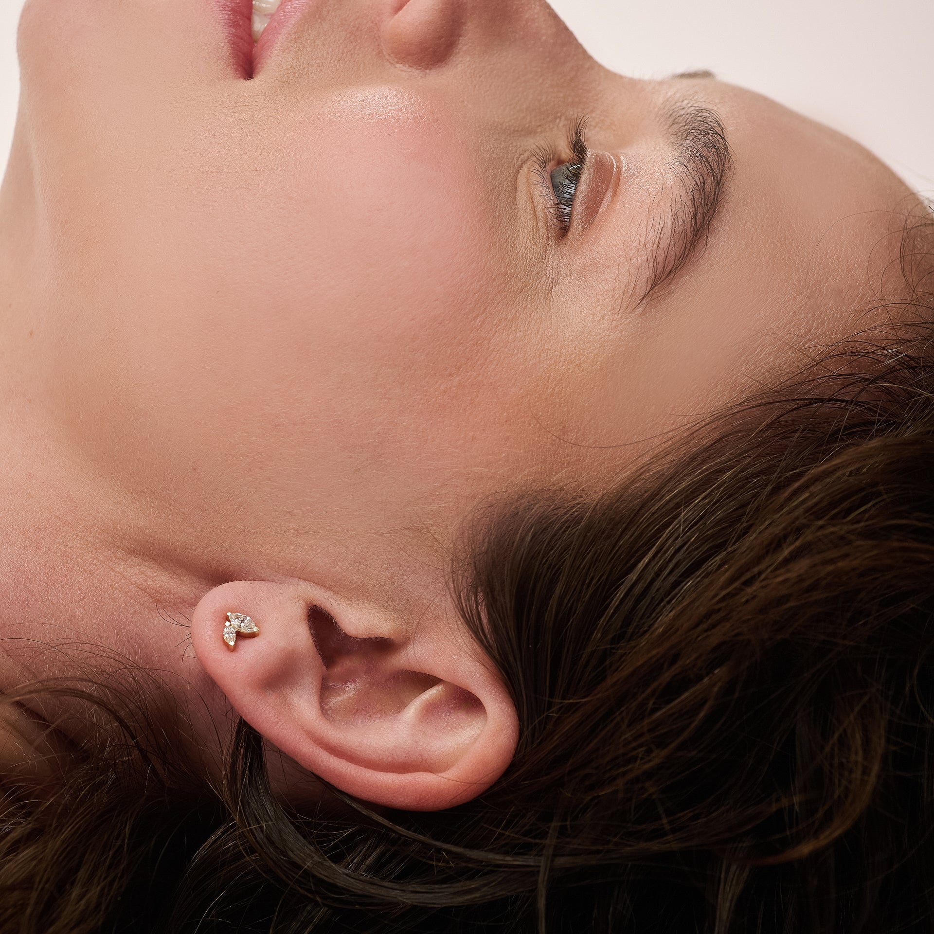 Marquise & Me | עגילי יהלום צמודים