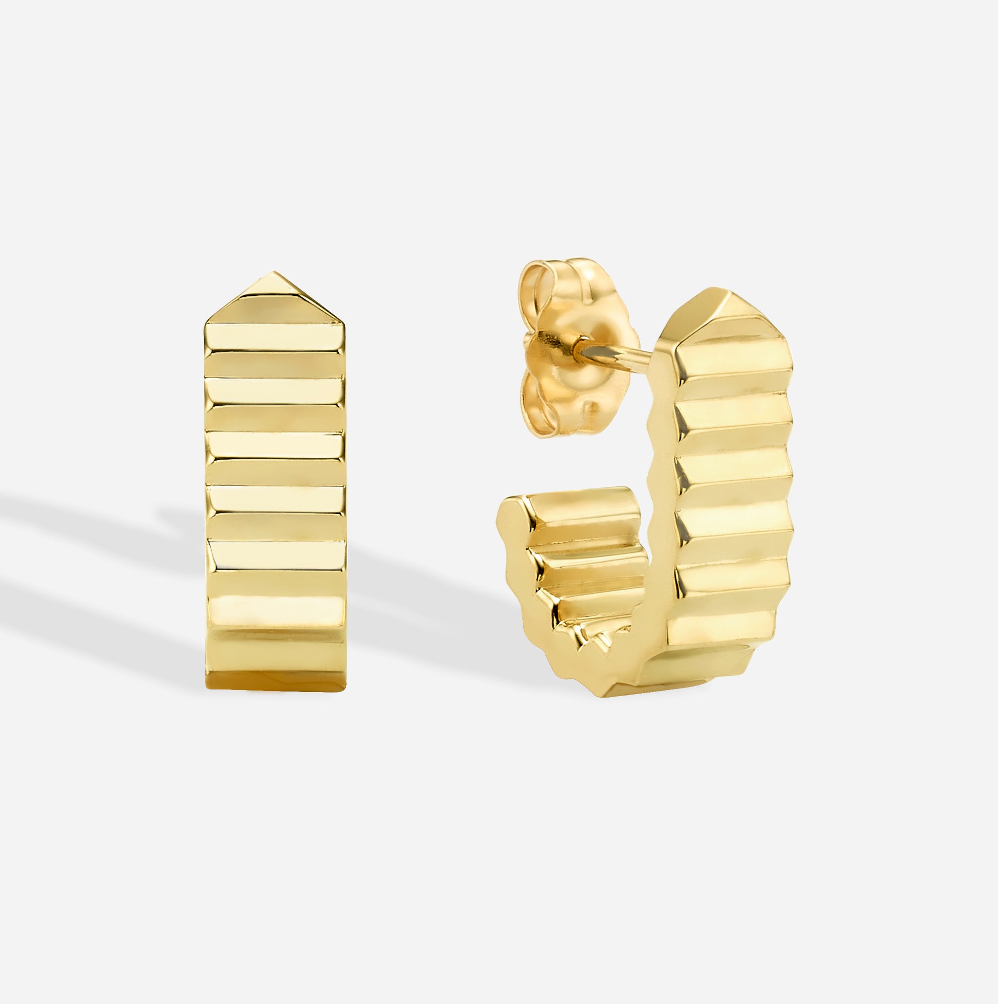 Pipe Solid Huggies | עגילי חישוק