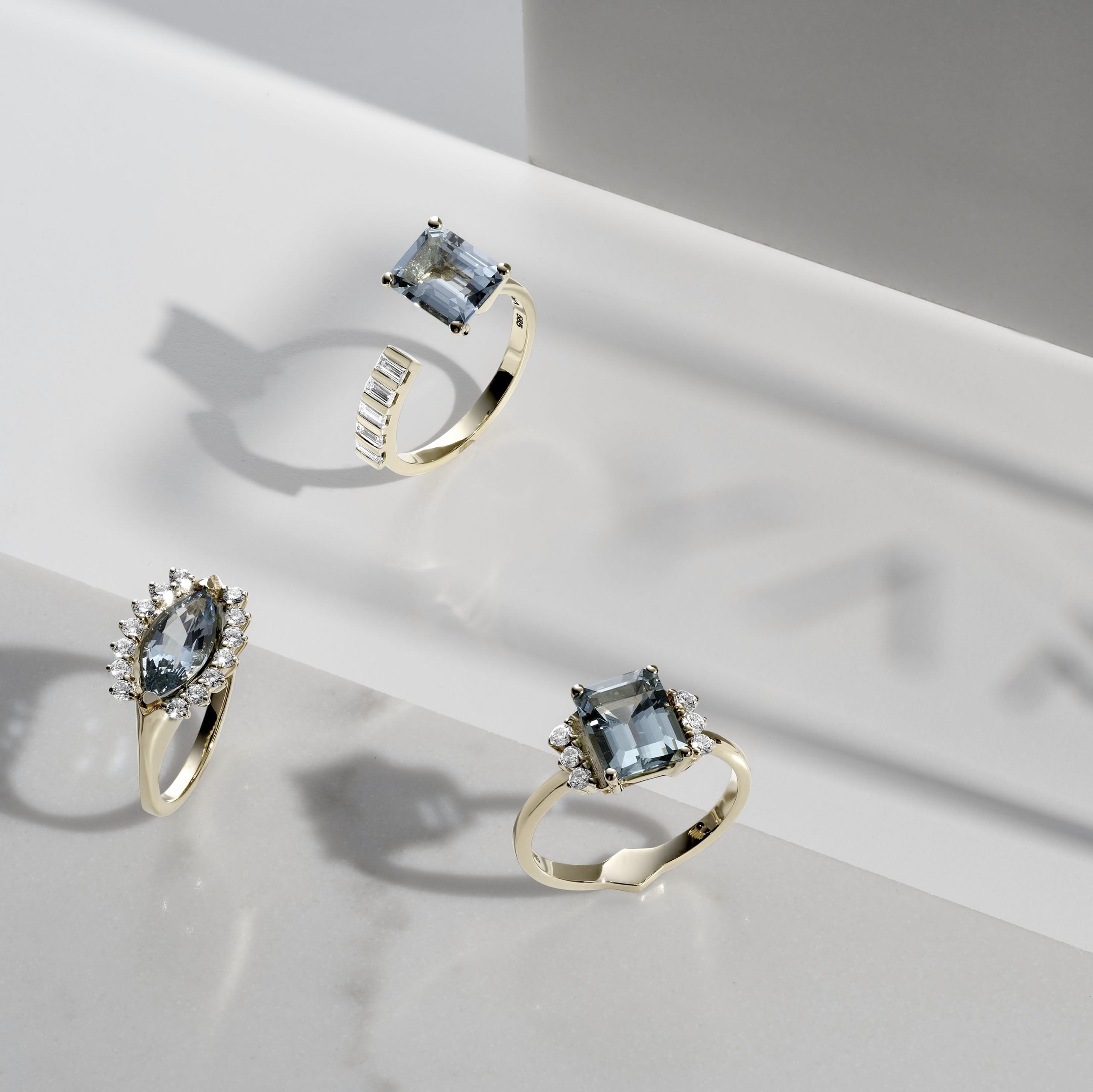 Dipping in Diamonds | אבן אקווהמרין
